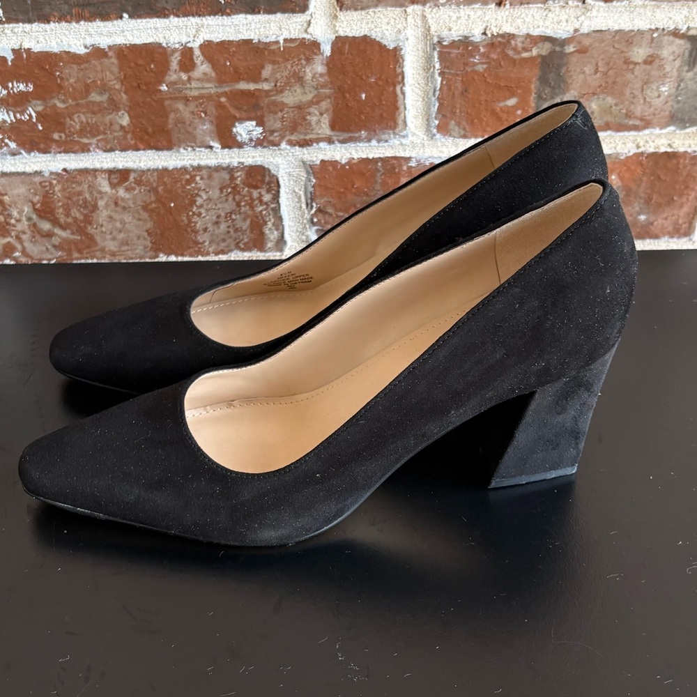 Marc Fisher Keri Black Suede Block Heel Pumps Size 8.5 - Picture 4 of 13